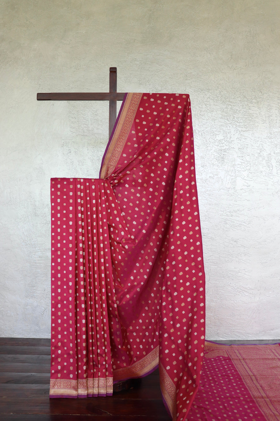 Magenta Pure Zari Handwoven Banarasi Silk Saree