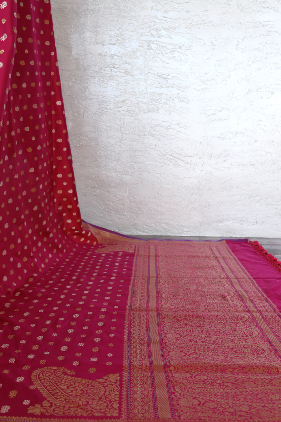 Magenta Pure Zari Handwoven Banarasi Silk Saree