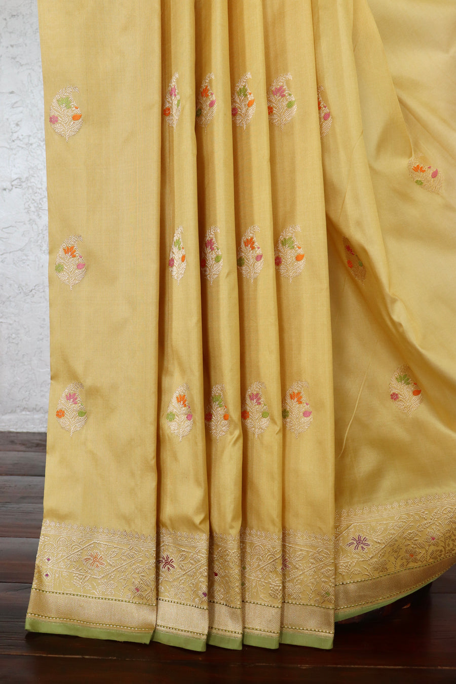 Light Lemon Kairy Pure Silk Handloom Banarasi Saree