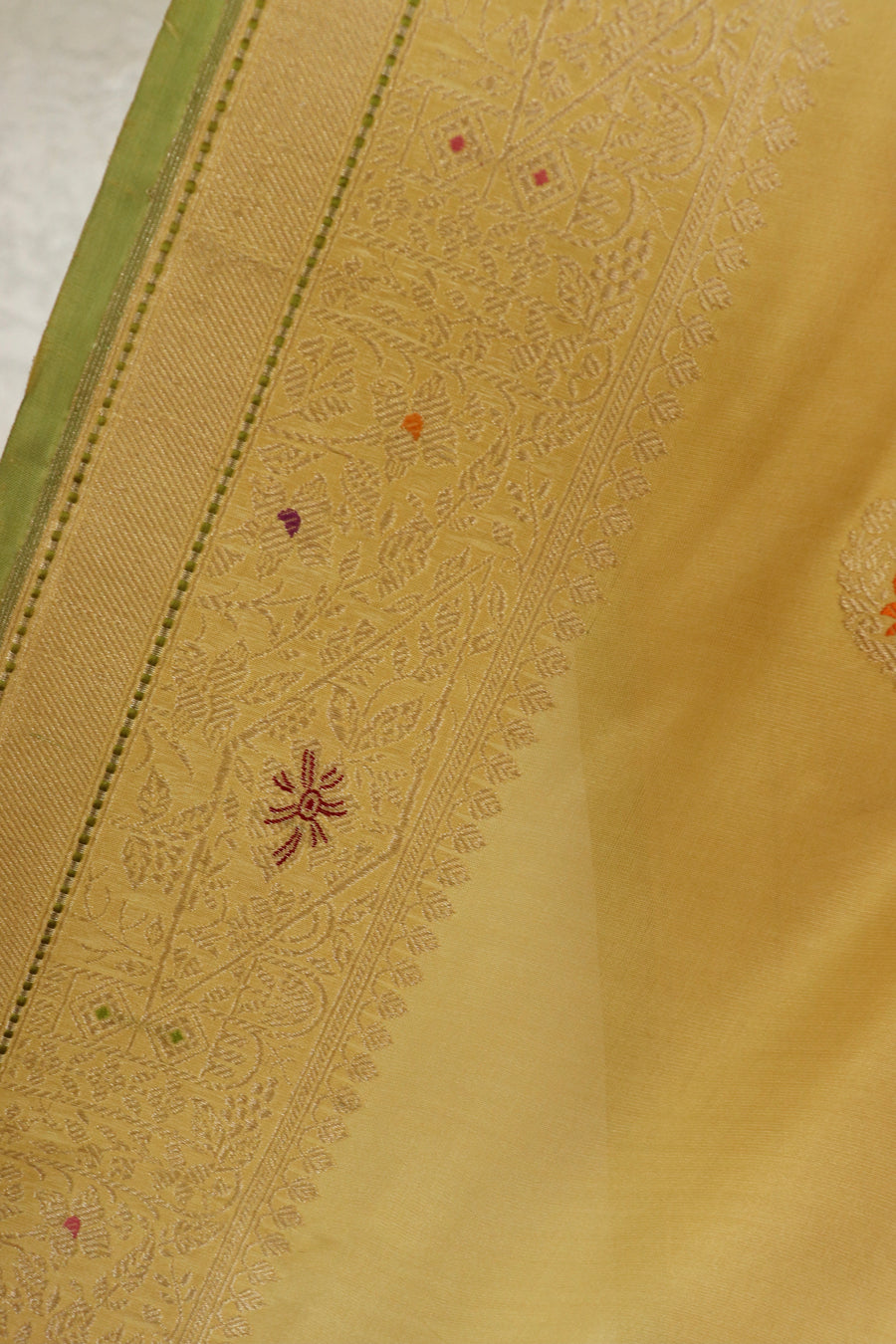 Light Lemon Kairy Pure Silk Handloom Banarasi Saree