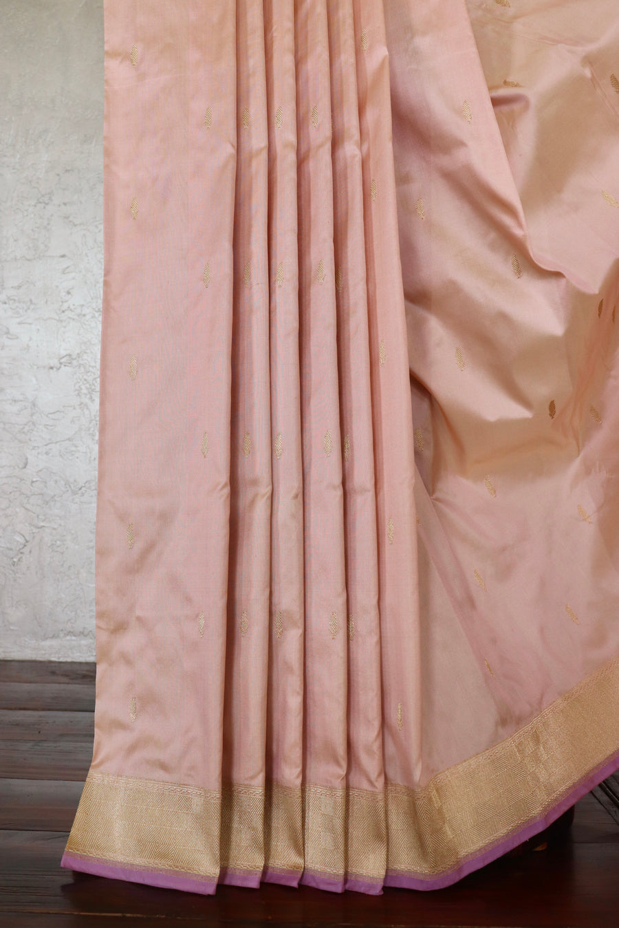 Peachy Pink Kairy Kuniya Pure Silk Handloom Banarsi Saree