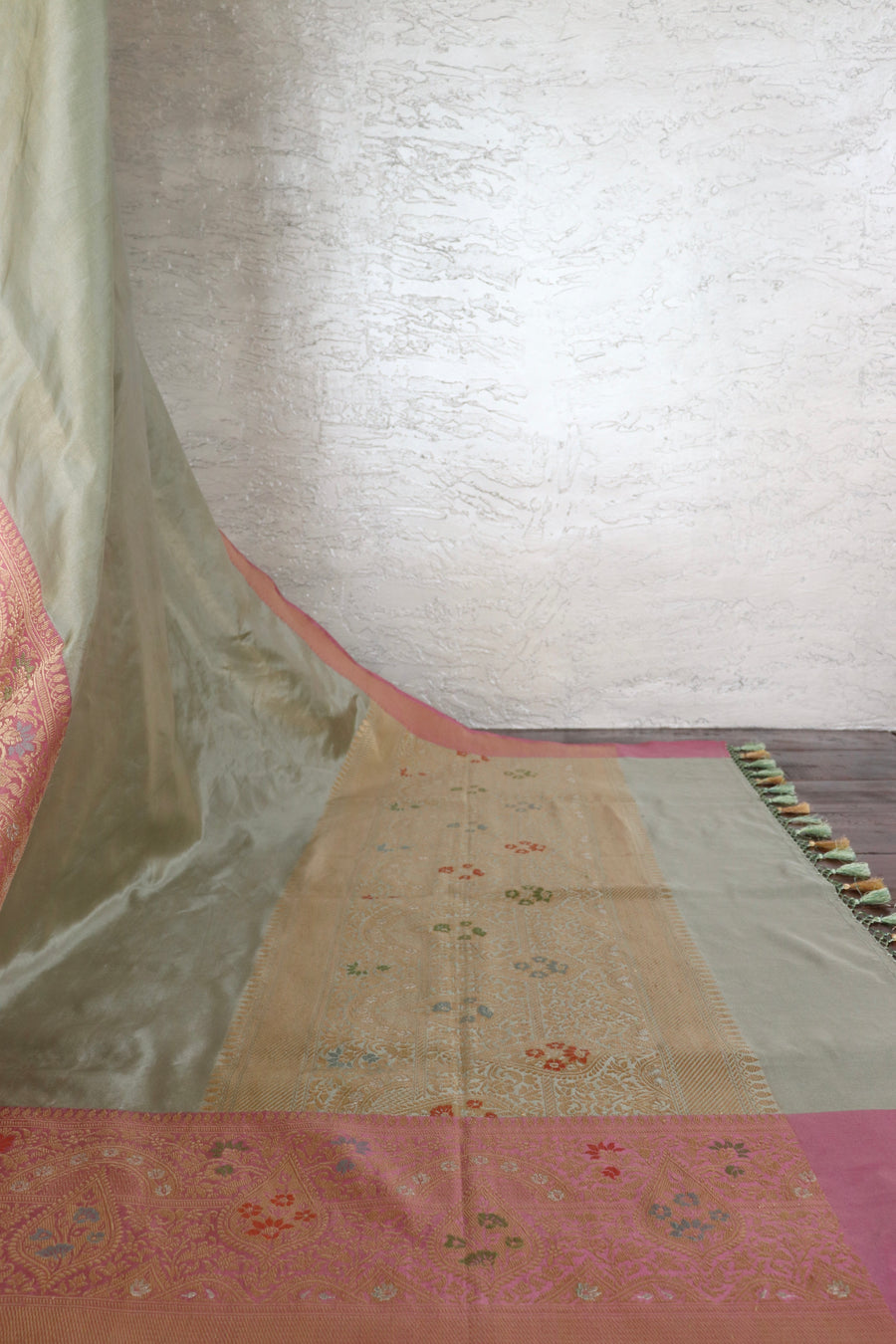 Pink With Sky Blue Tissue With Meenadar Silk Kadiyal Banarasi Saree