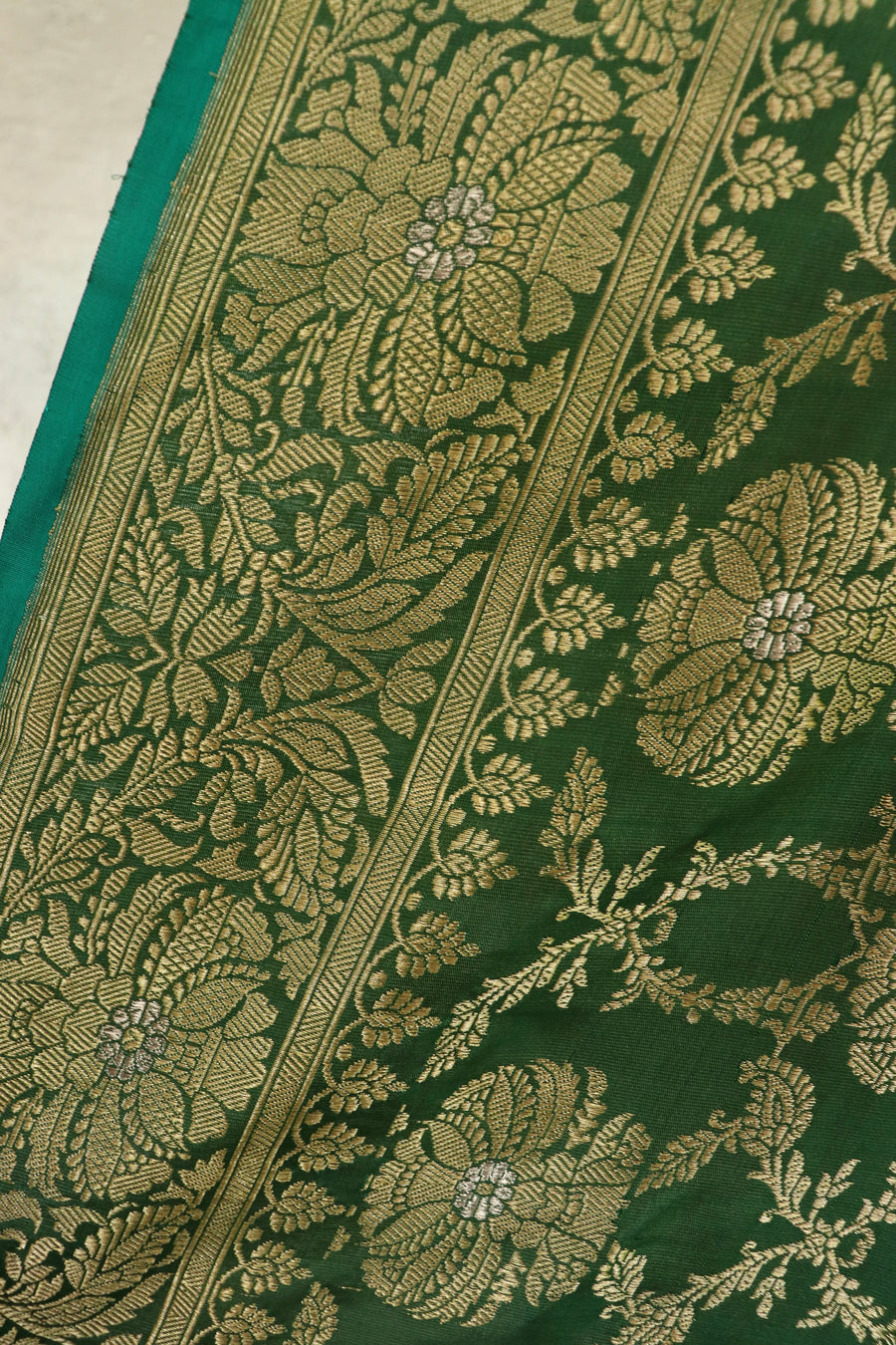 Green Chinar Pure Silk Banarasi Jangla Saree | Stuti Weaves