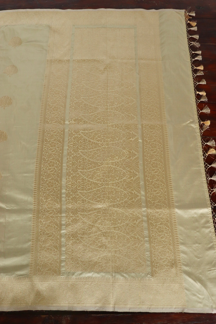 Cream Green Motif Pure Silk Banarasi Saree | Stuti Weaves