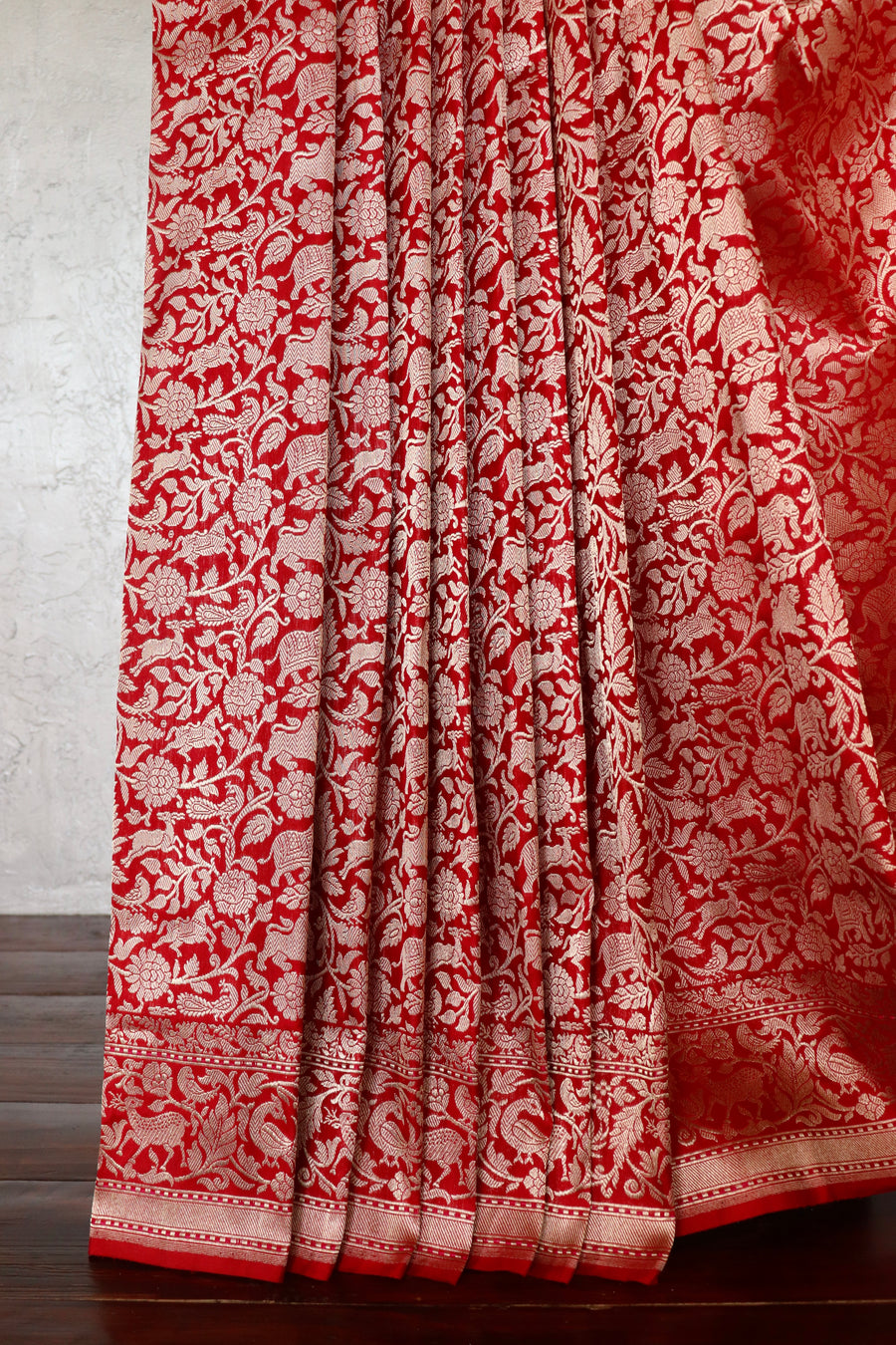 Red Shikargah Pure Silk Handloom Banarasi Saree