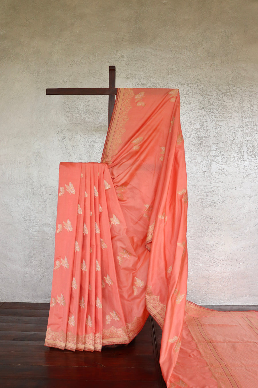 Rose Butterfly Motif Pure Silk Handloom Banarsi Saree