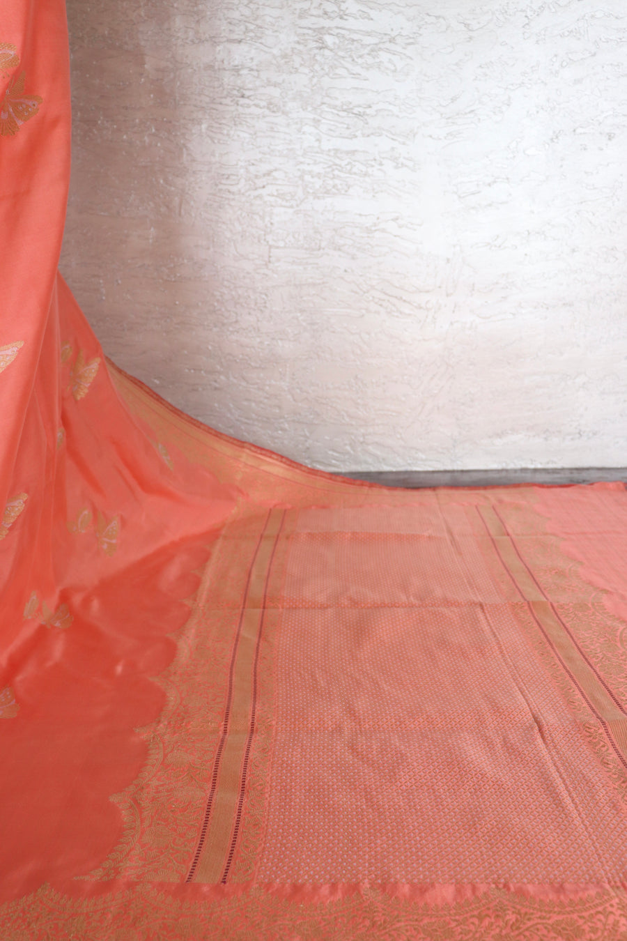 Rose Butterfly Motif Pure Silk Handloom Banarsi Saree