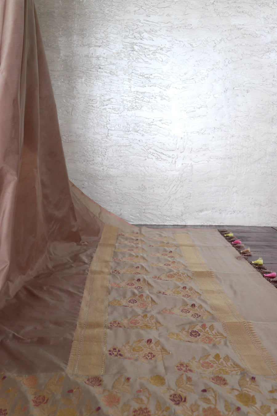 Grey Kadhua Pure Katan Silk Handloom Banarsi Saree