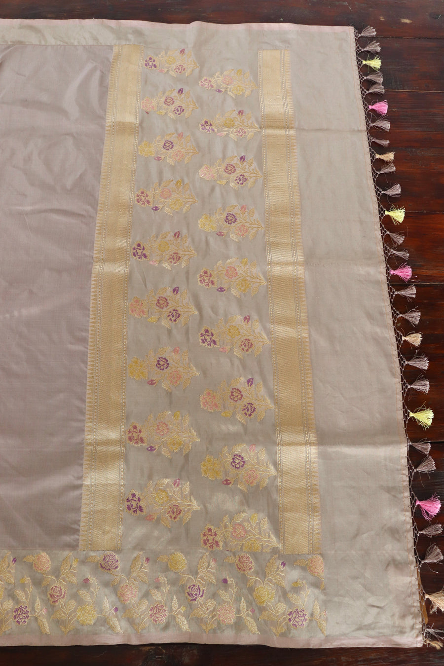 Grey Kadhua Pure Katan Silk Handloom Banarsi Saree