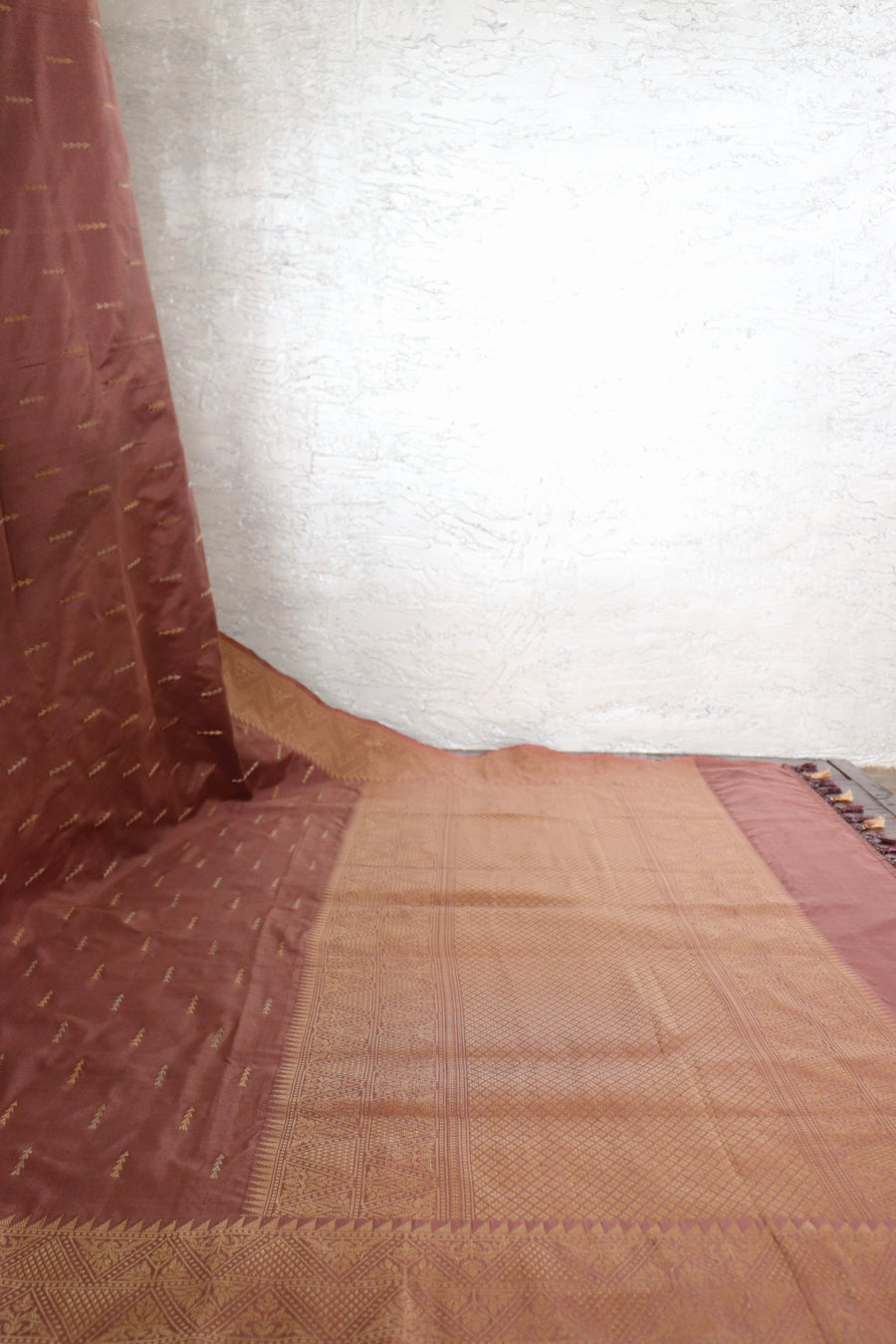 Dusty Rose Kadhua Buta Pure Silk Handloom Banarsi Saree