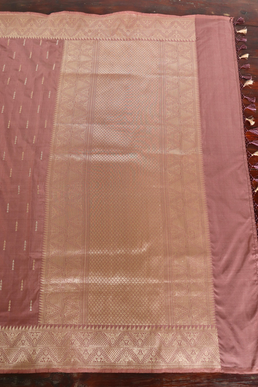 Dusty Rose Kadhua Buta Pure Silk Handloom Banarsi Saree