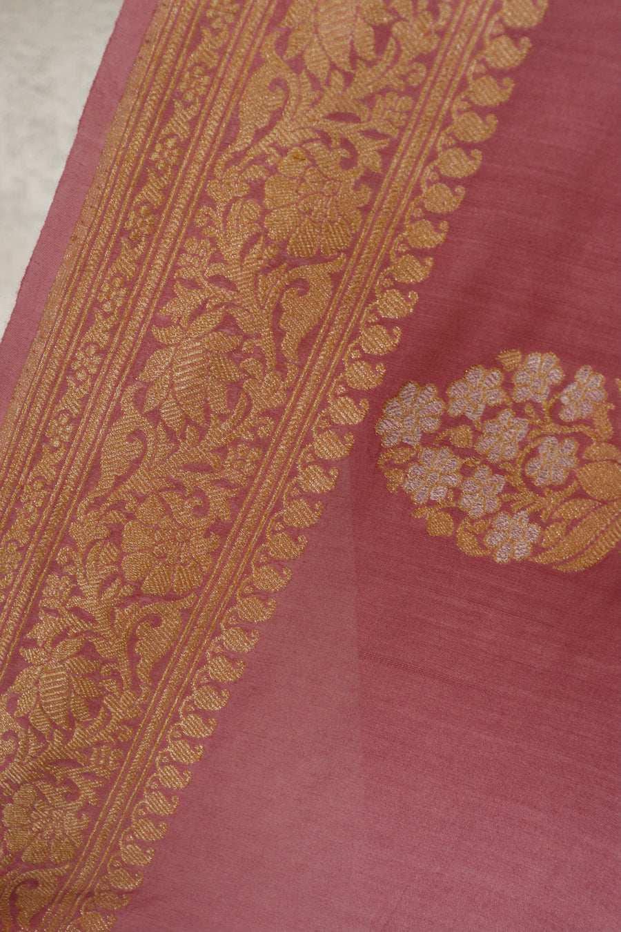 Soft Pink Phool Motif Munga Silk Handloom Saree