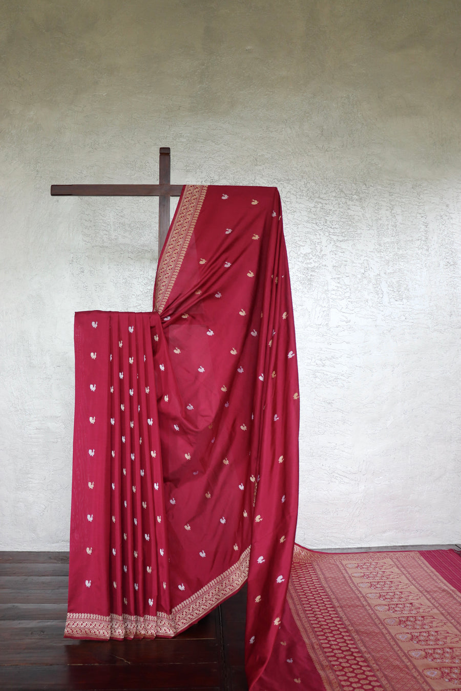 Crimson Peacock Motif Silk Banarasi Saree | Stuti Weaves