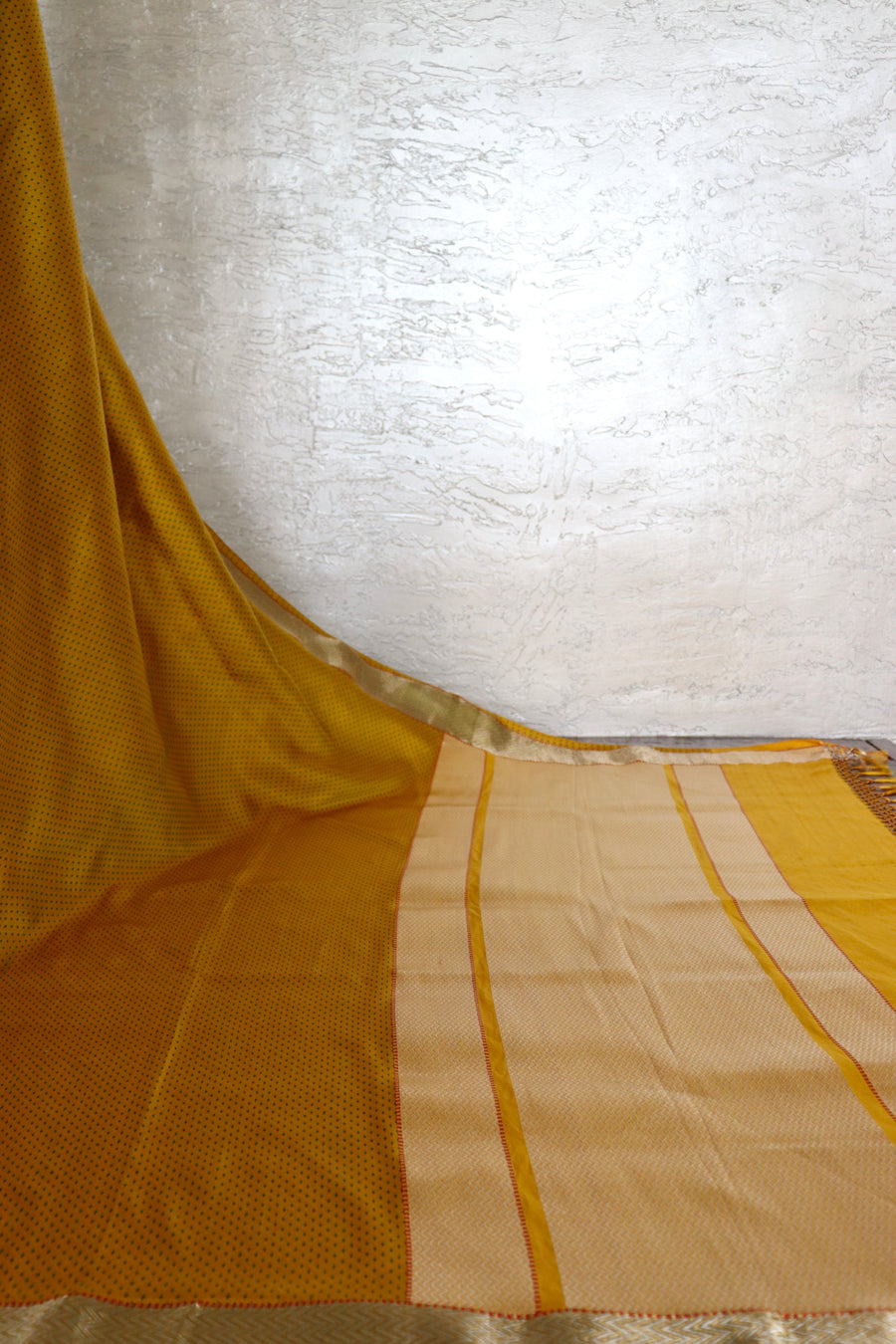 Yellow & Green Do Rukhi Resham Handwoven Banarasi Tanchoi Silk Saree