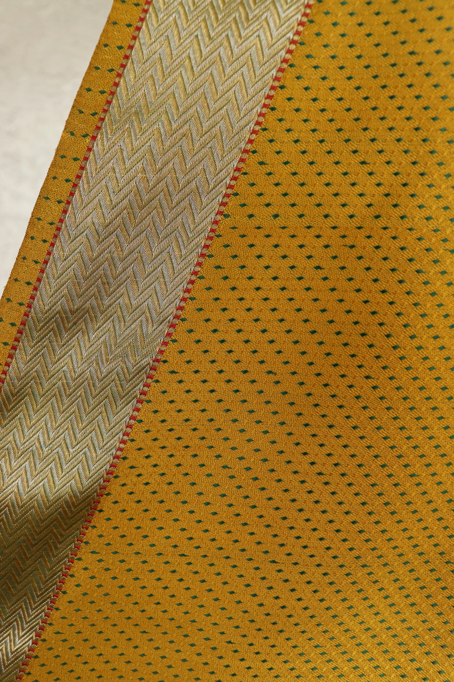 Yellow & Green Do Rukhi Resham Handwoven Banarasi Tanchoi Silk Saree