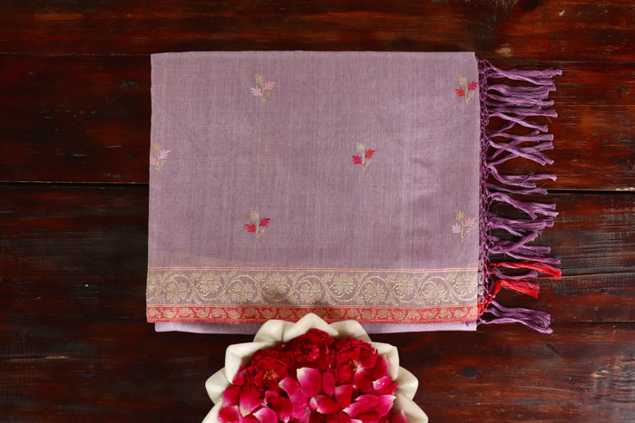 Lilac handloom Banarsi saree with kadhua motifs in pure cotton