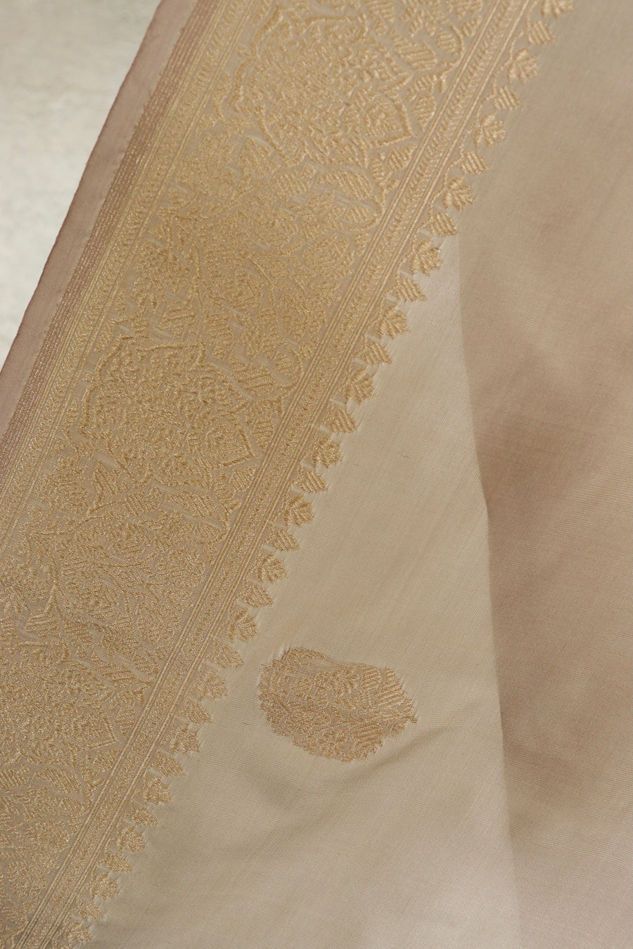 Light Grey Kairy Motif Pure Silk Banarasi Saree | Stuti Weaves