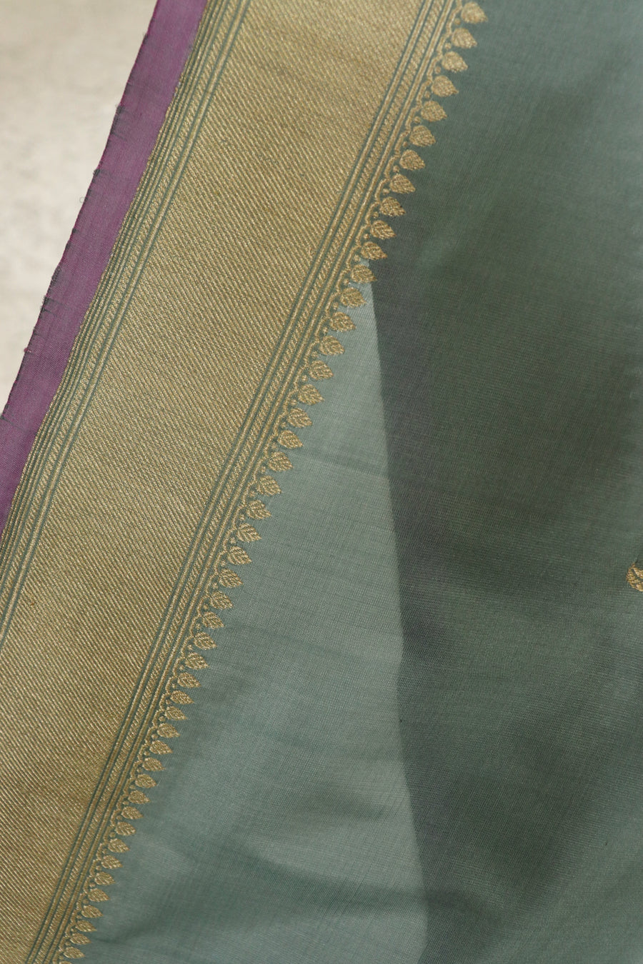 Vivid Sky Blue Kadhua Pure Silk Handloom Banarsi Saree
