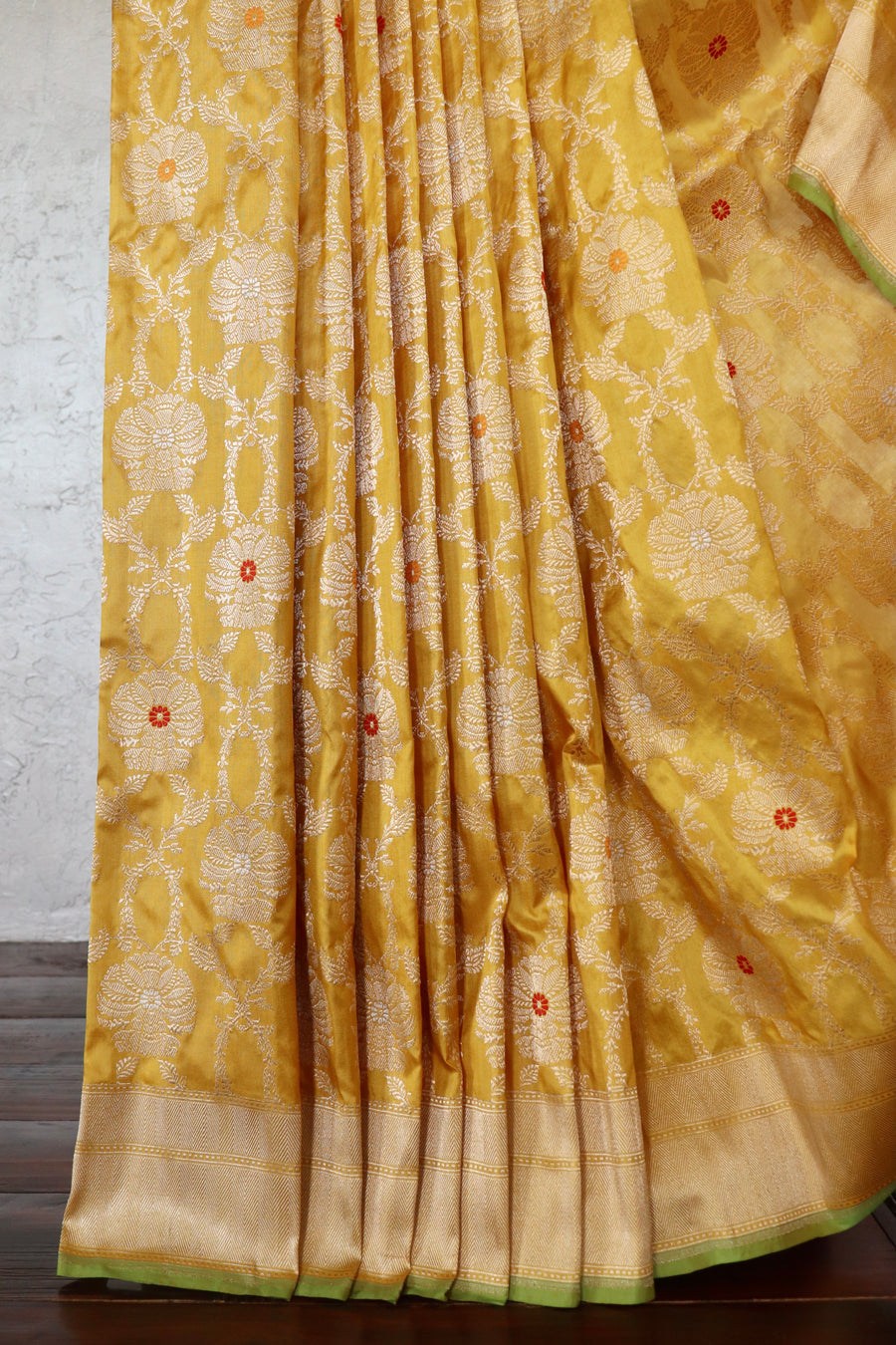 Yellow Floral Chinar Jangla Pure Silk Handloom Banarasi Saree