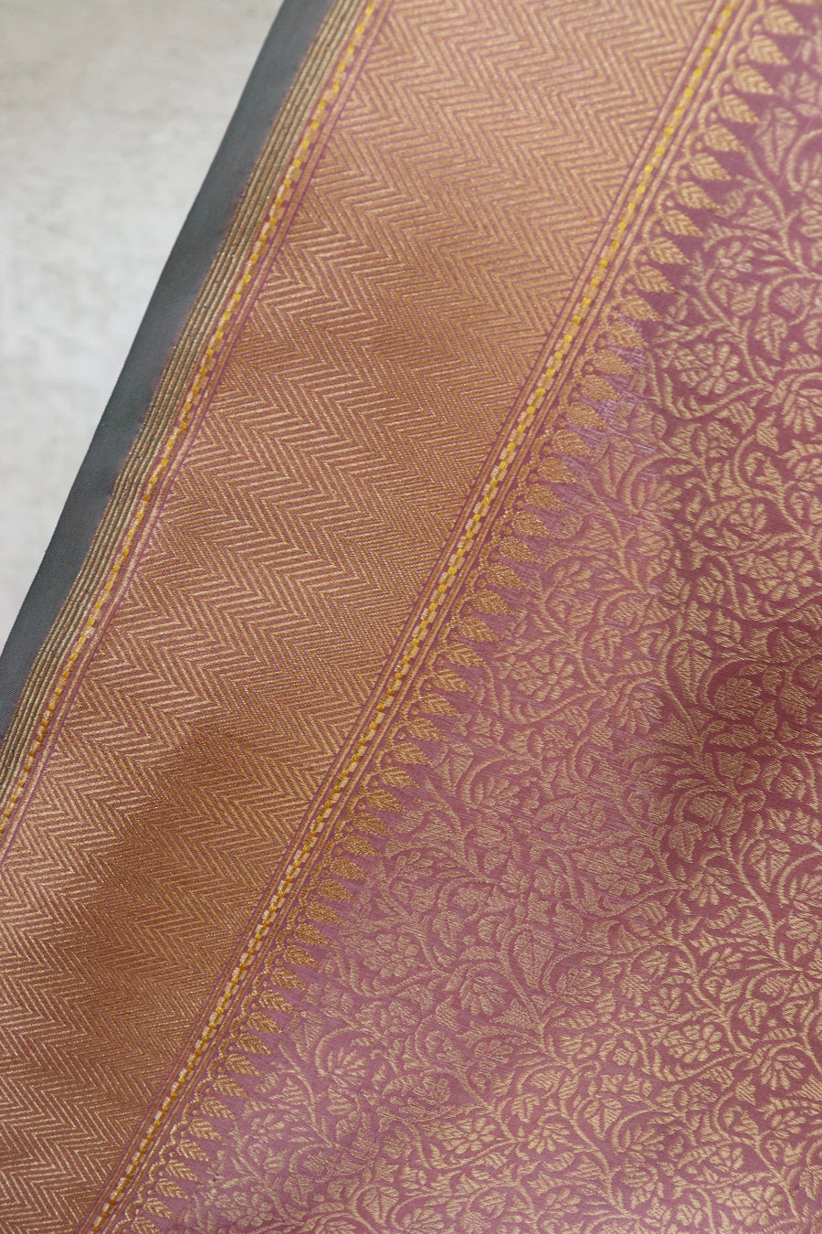 Mauve Brocade Jaal Pure Silk Handloom Banarasi Saree
