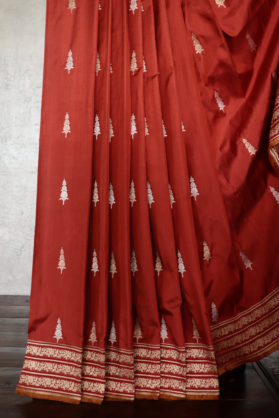 Rust Cypress Buti Motif Pure Silk Handloom Banarasi Saree