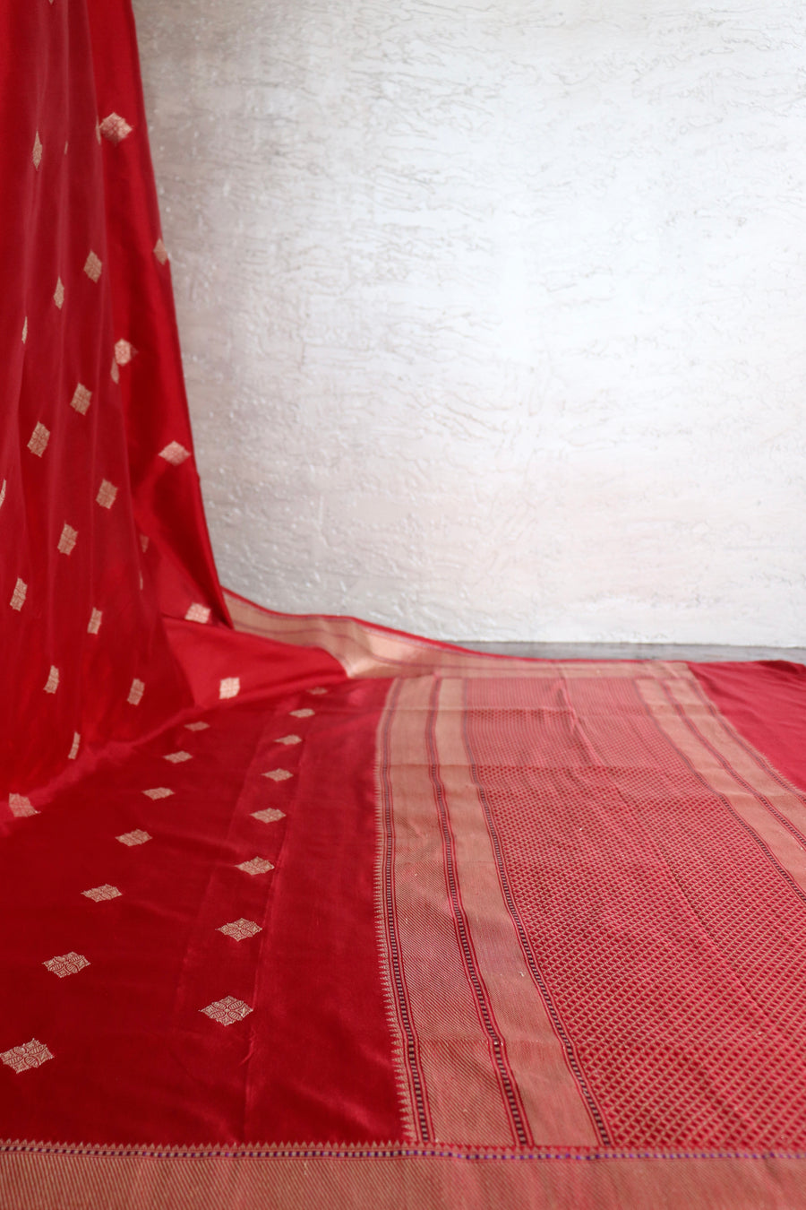 Red Diamond Buti Kadhua Motif Pure Katan Silk Handloom Saree