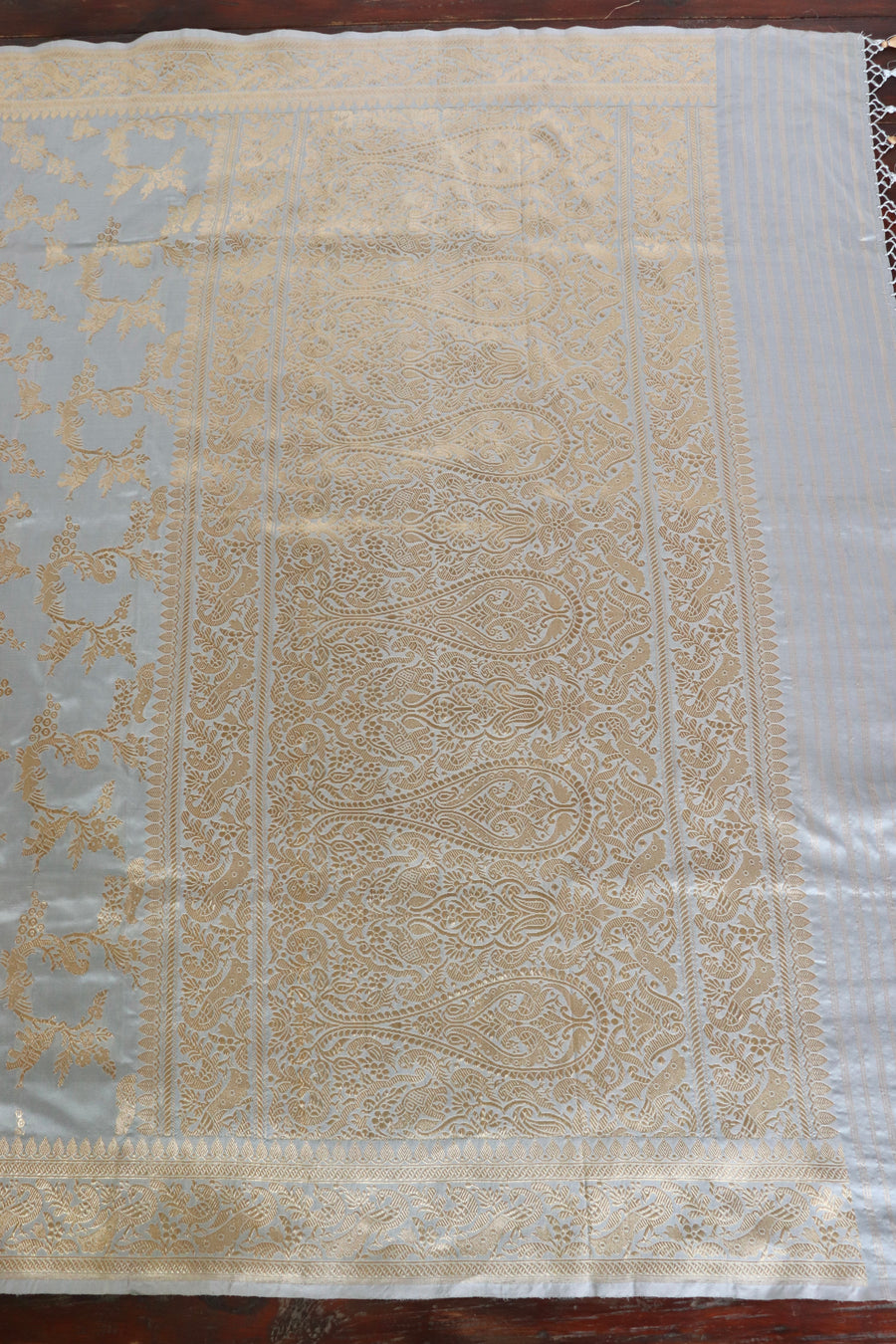 Grey Kadhua Pure Silk Handloom Banarsi Saree