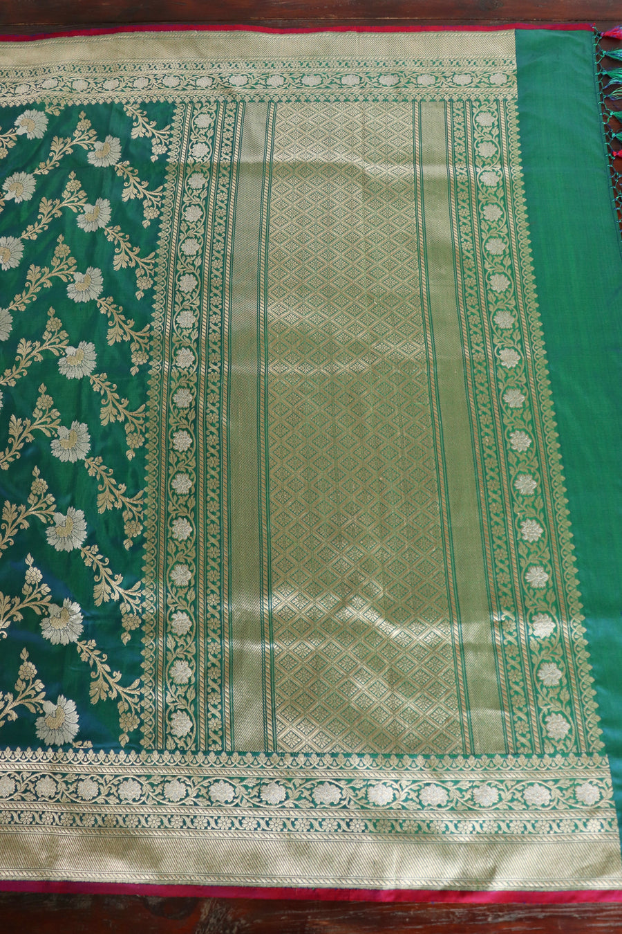 Peacock Shade Zig Zag Jangla Pure Silk Handloom Banarsi Saree