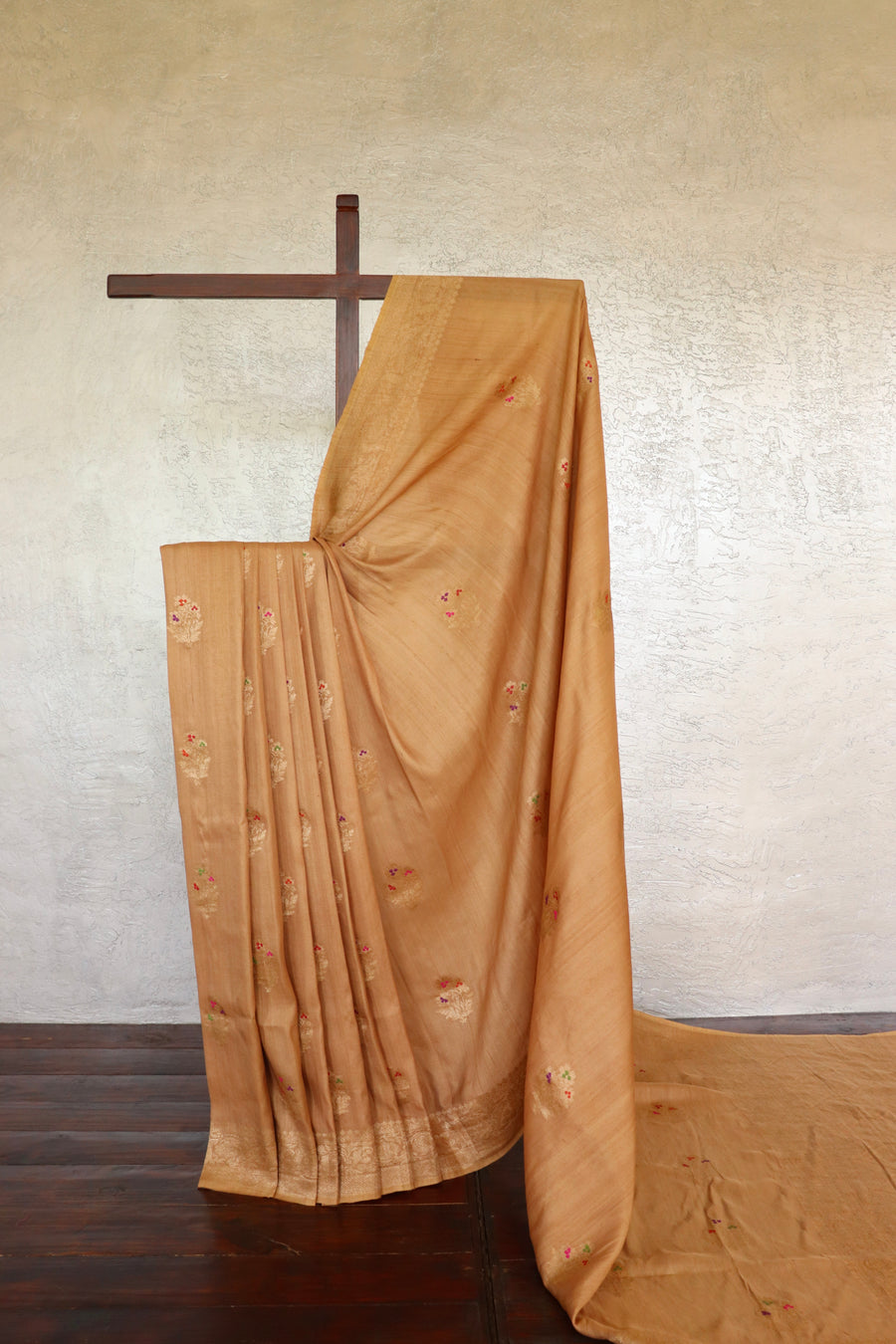 Beige Brown Floral Buti Floral Pure Tussar Silk Handloom Banarasi Saree
