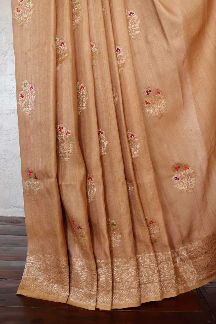 Beige Brown Floral Buti Floral Pure Tussar Silk Handloom Banarasi Saree