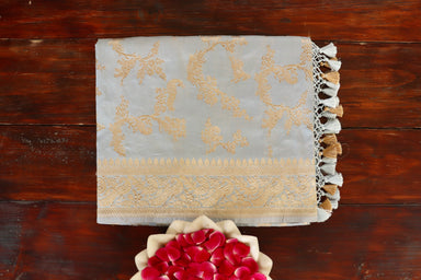 Grey handloom Banarsi saree with kadhua motifs in pure silk