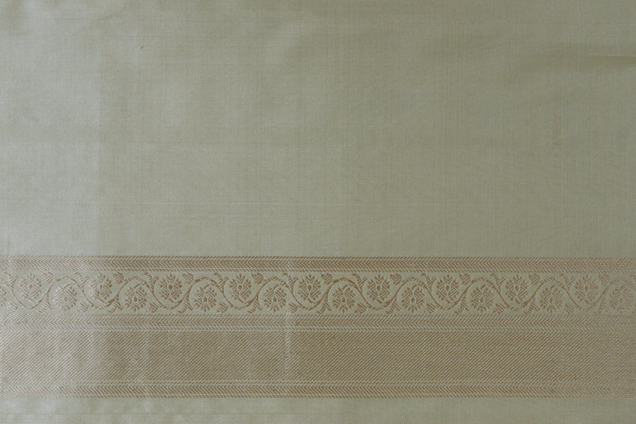 Ivory Ginnie Motif Pure Silk Banarasi Saree | Stuti Weaves