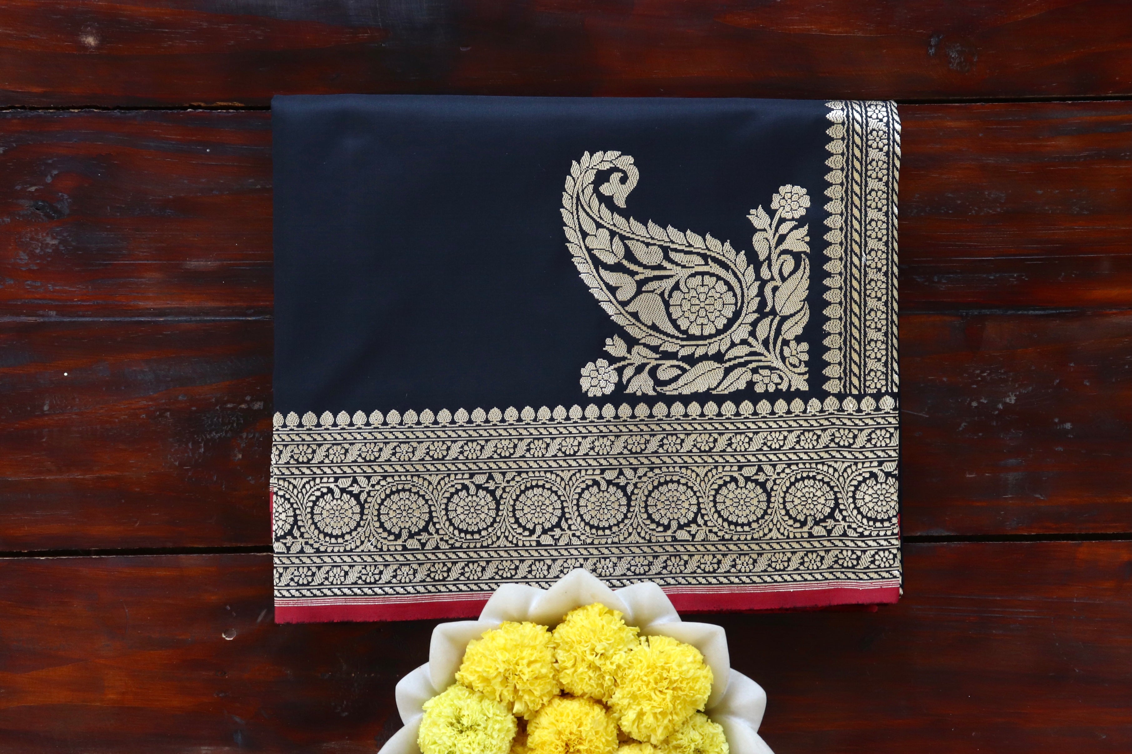 Black Kuniya Pure Silk Handloom Banarasi Saree
