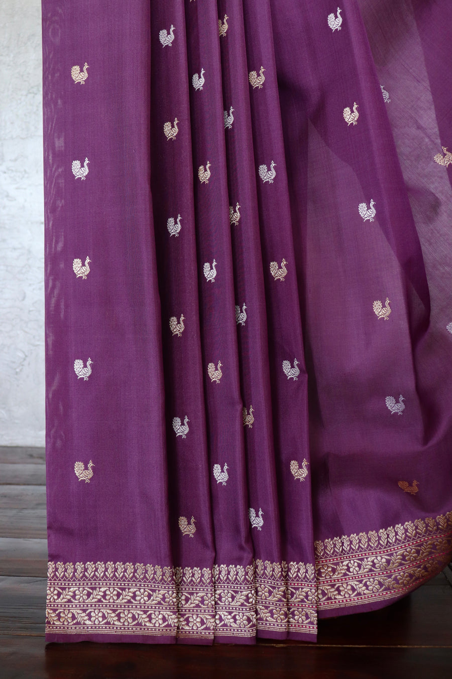 Bright Lavender Peacock Motif Pure Silk Handloom Banarasi Saree