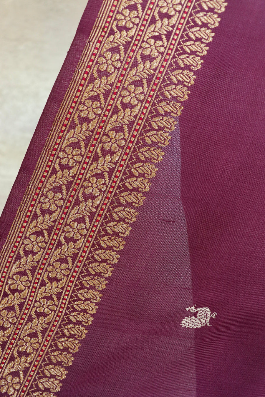 Bright Lavender Peacock Motif Pure Silk Handloom Banarasi Saree