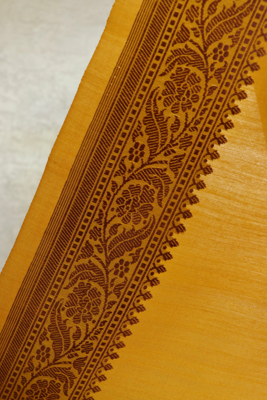 Yellow Kadhua Kuniya Pure Silk Handloom Saree