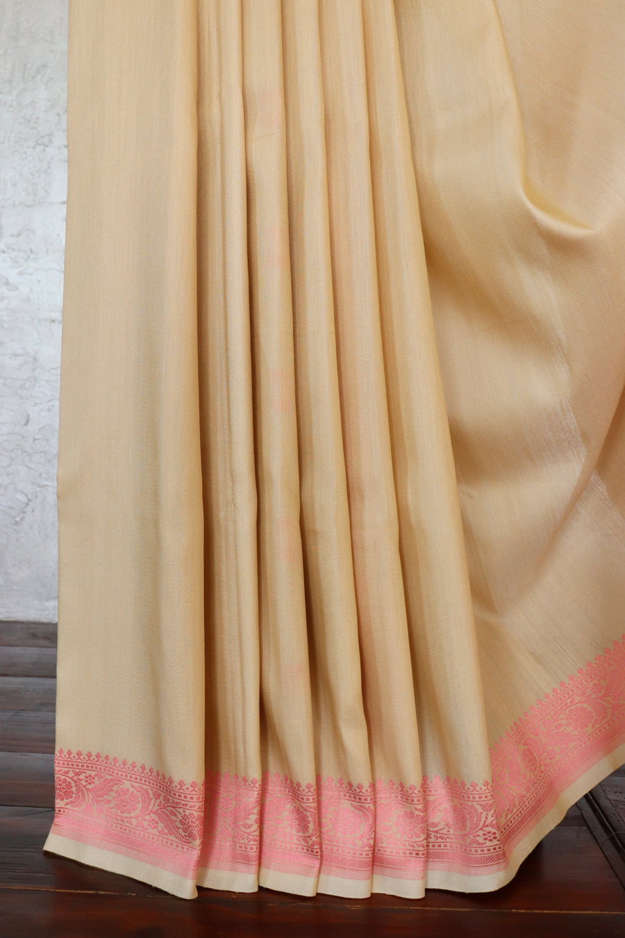 Cream Kadhua Kuniya Pure Silk Handloom Banarsi Saree
