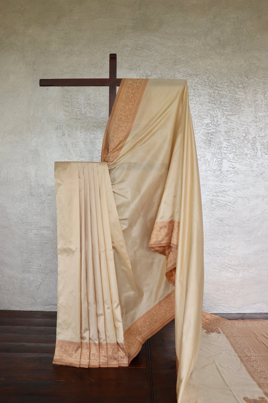 Off-White & Brown Kuniya Pure Silk Banarsi Handloom Saree