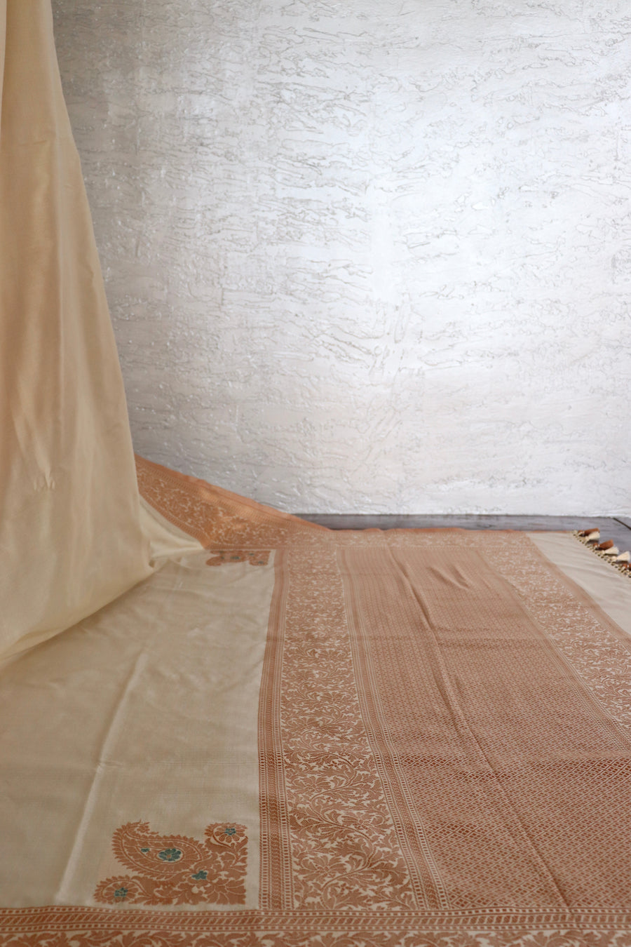 Off-White & Brown Kuniya Pure Silk Banarsi Handloom Saree