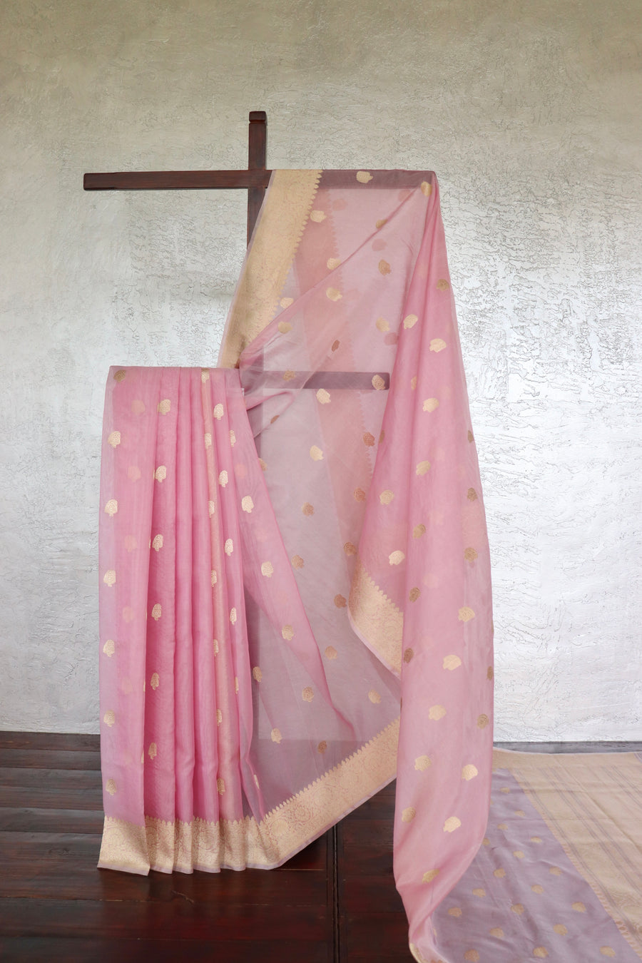 Pink Kairy Buti Pure Kora Silk Handloom Banarsi Saree