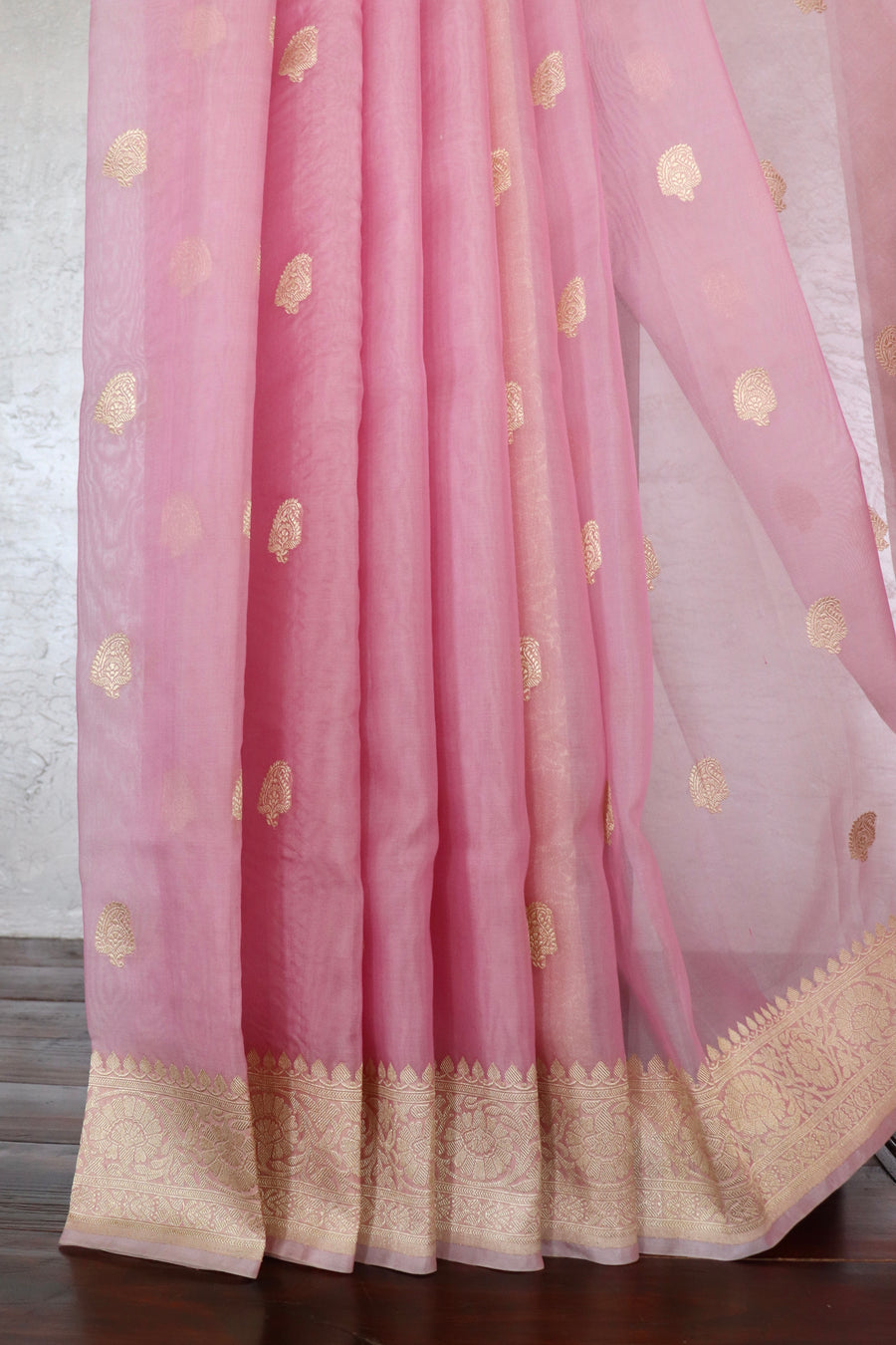 Pink Kairy Buti Pure Kora Silk Handloom Banarsi Saree