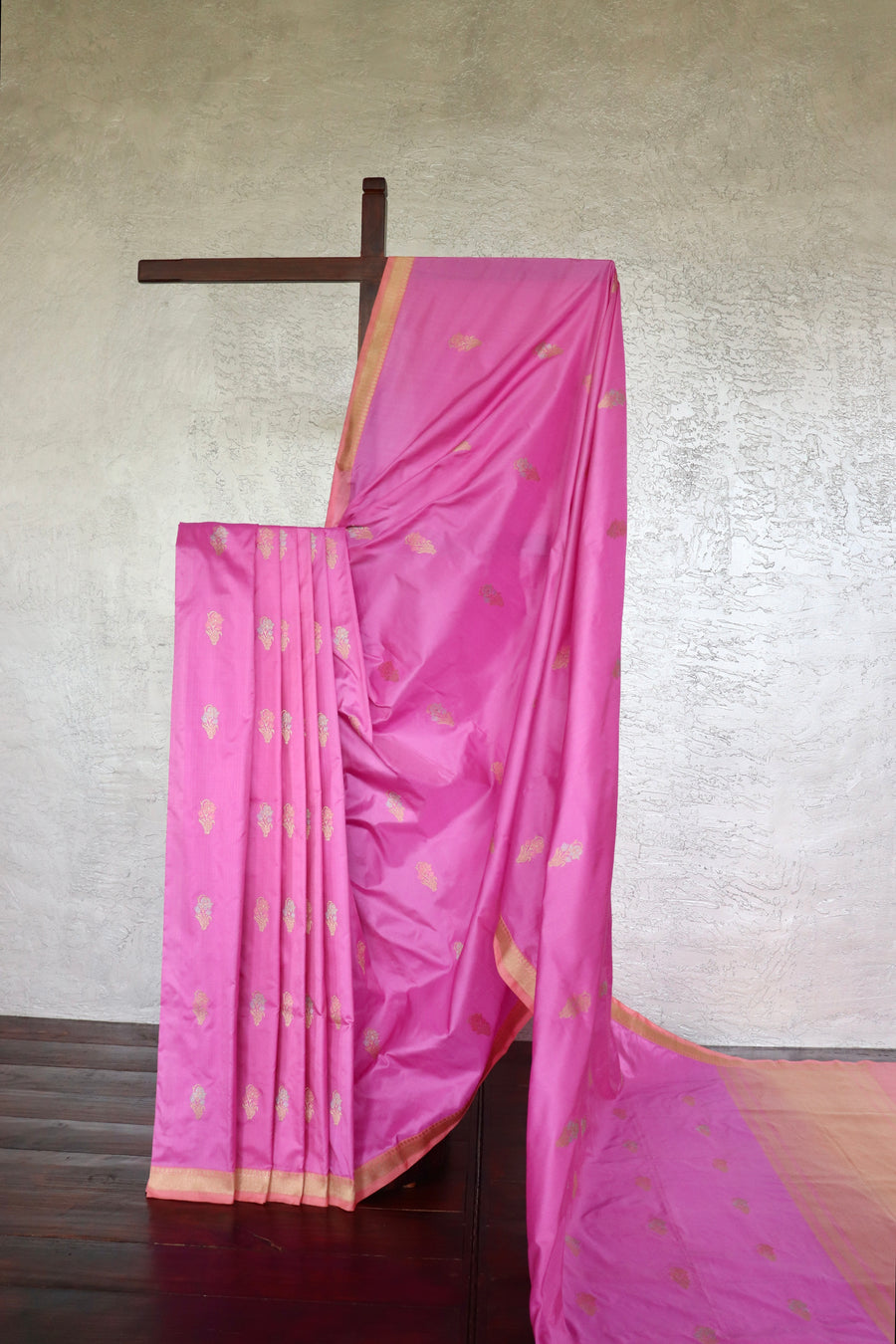 Pink Meenadar Nargis Motif Pure Silk Banarsi Handloom Saree