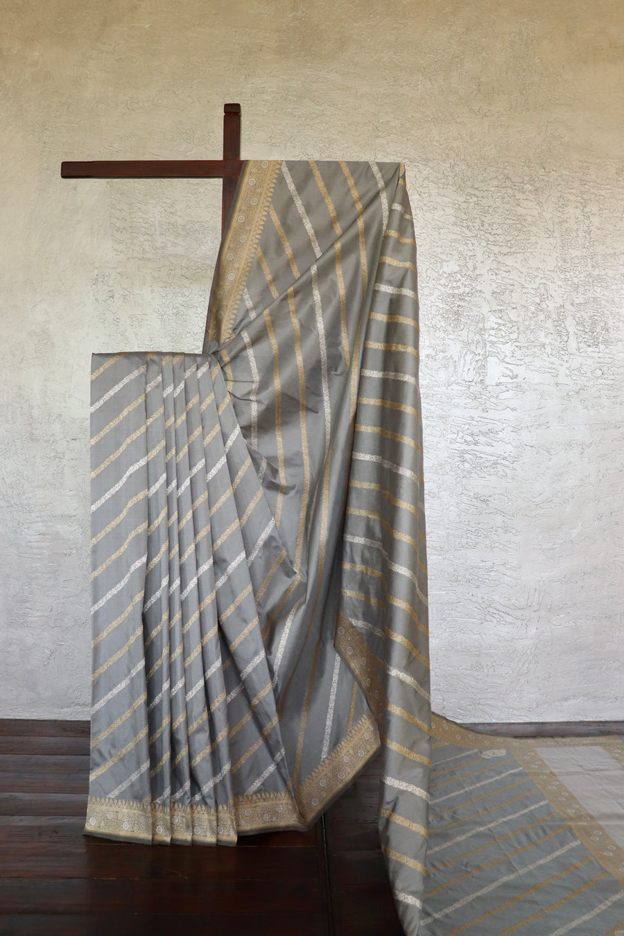 Dove - Grey Aada Jangla Pure Katan Silk Banarasi Saree