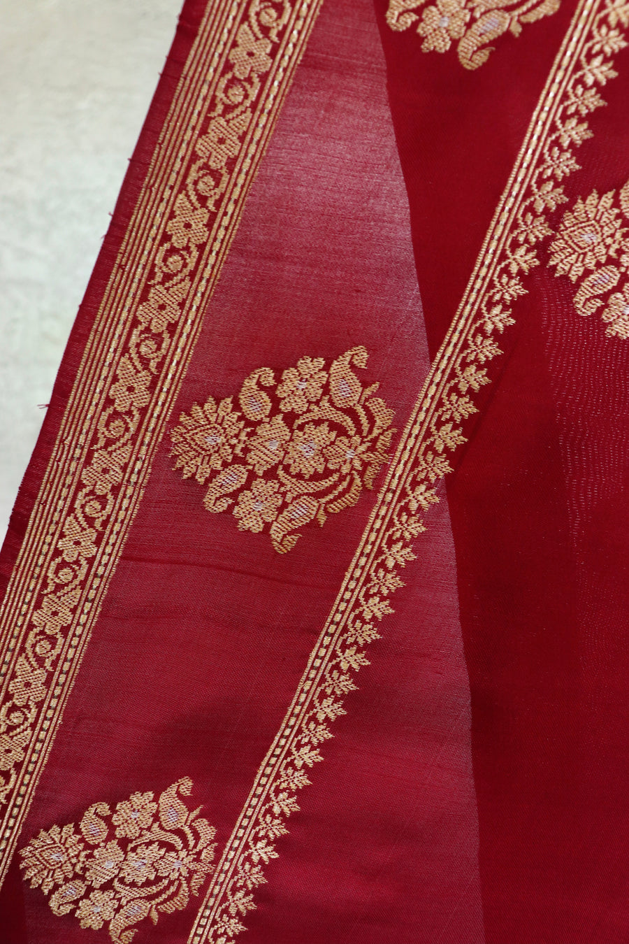 Maroon Kadhua Motif Pure Silk Handloom Banarasi Saree
