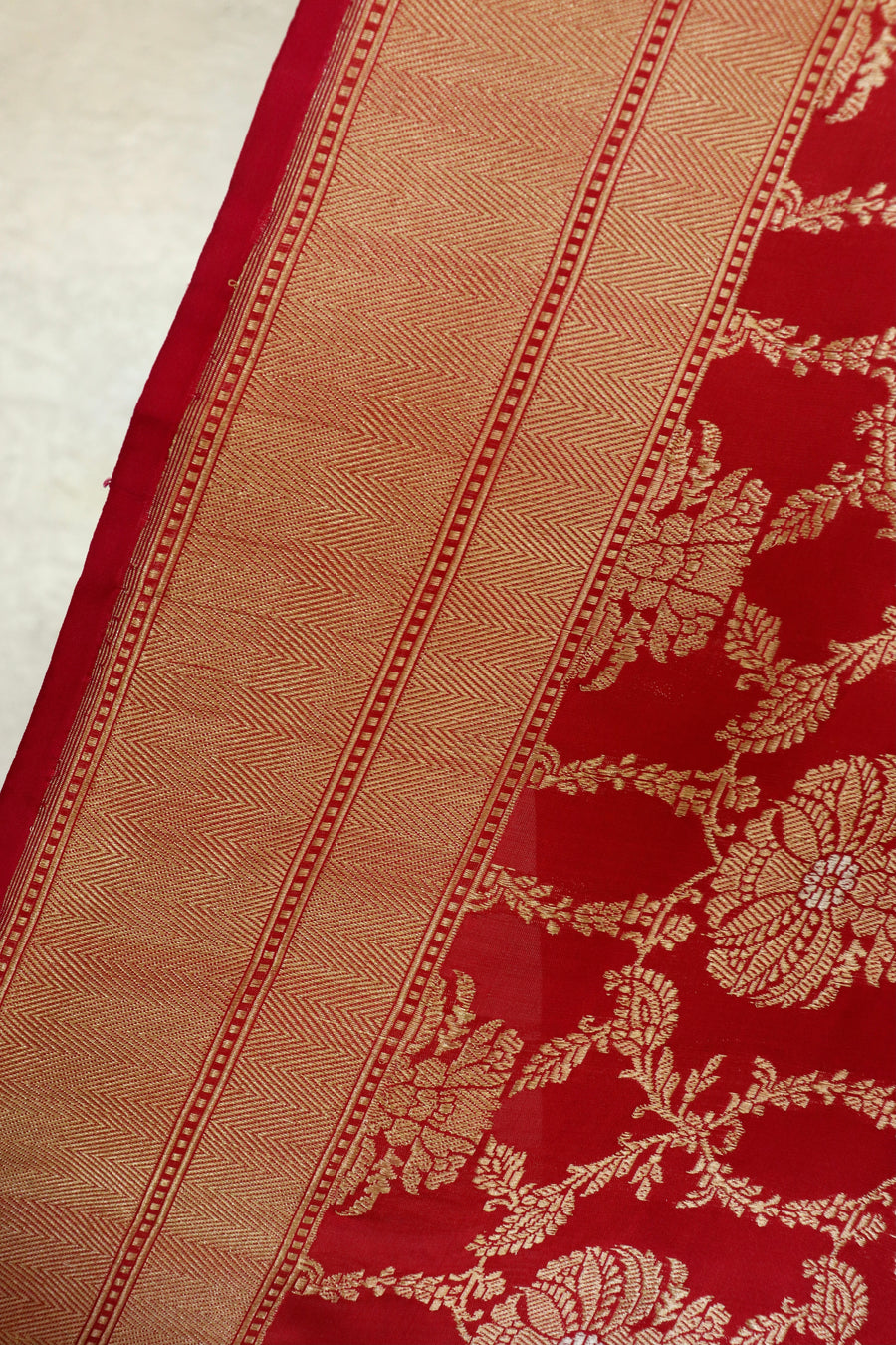 Red Chinar Jangla Pure Silk Handloom Banarasi Saree