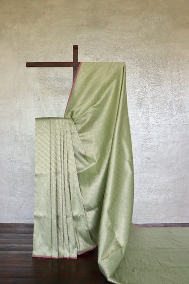 Aquamarine handloom Banarsi saree with tanchoi motifs in pure silk