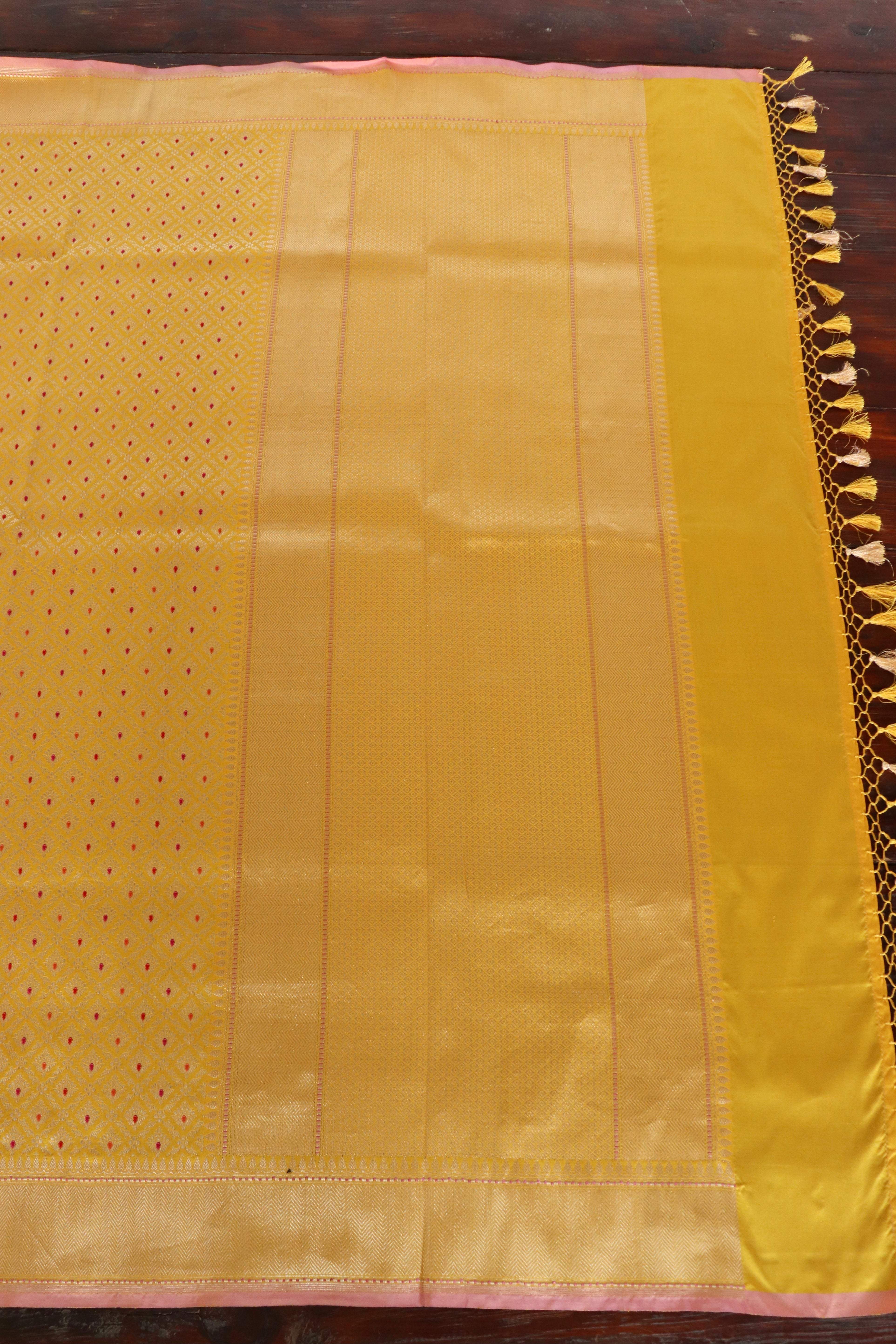 Yellow Meenadar Tanchoi Pure Silk Handloom Banarasi Saree