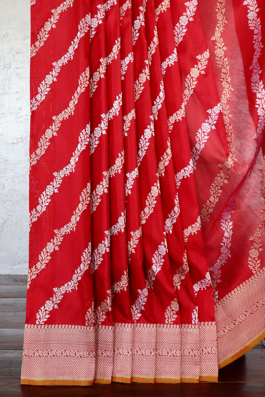 Red Aada Jangla Pure Katan Silk Banarsi Saree