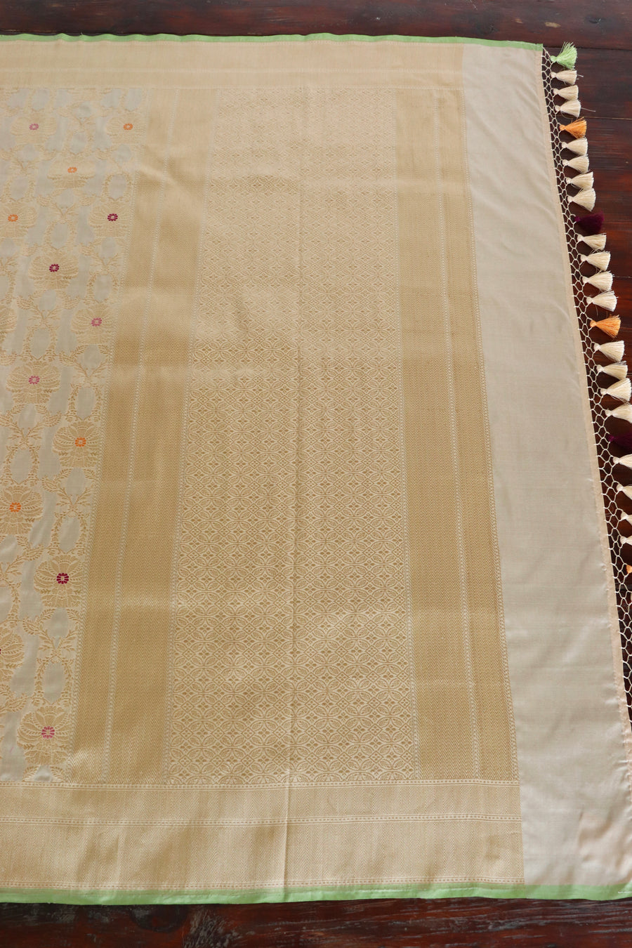 Cream Chinar Jangla Pure Silk Handloom Banarasi Saree