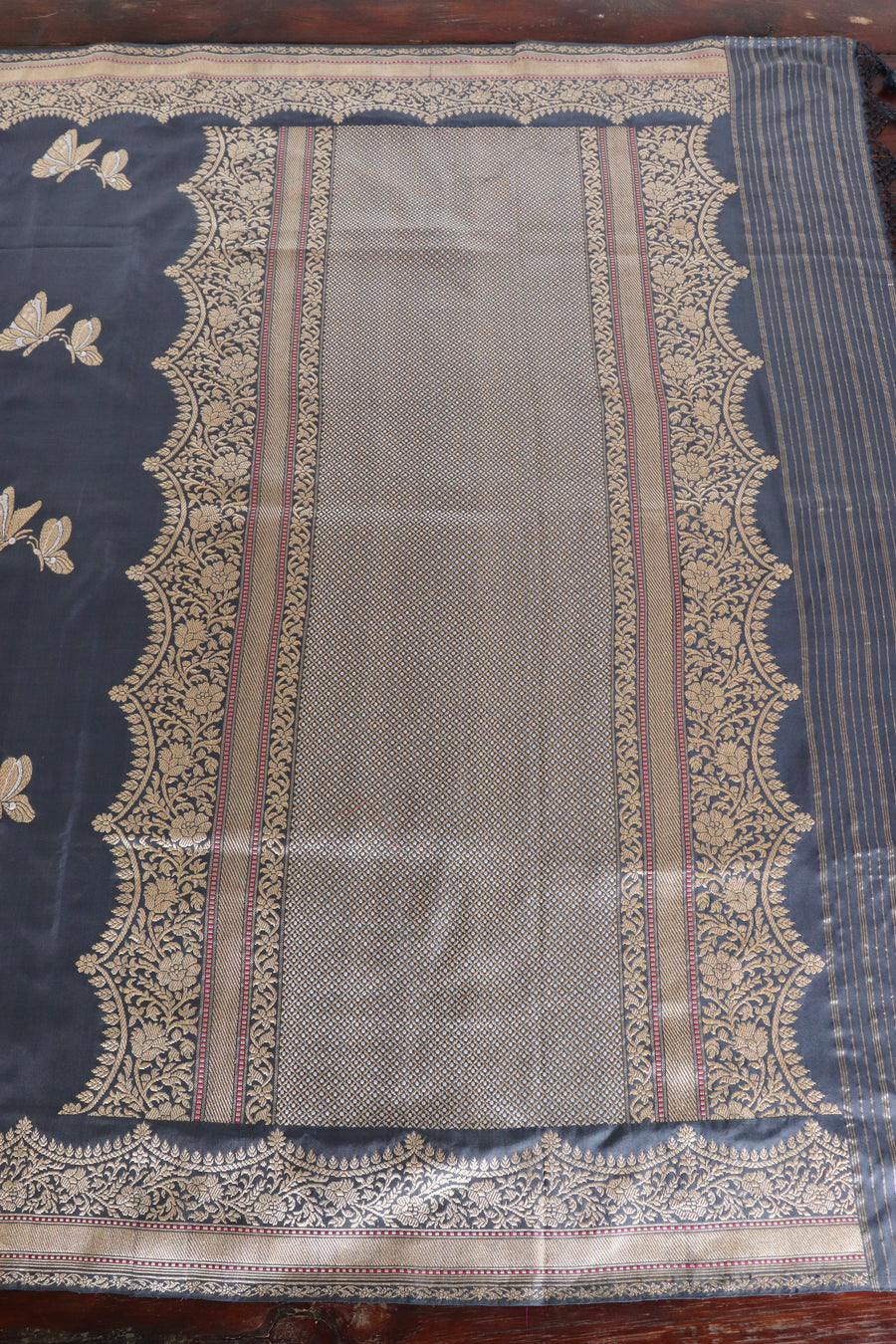 Grey Butterfly Motif Pure Silk Handloom Banarasi Saree